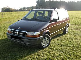 Chrysler Voyager SE.JPG